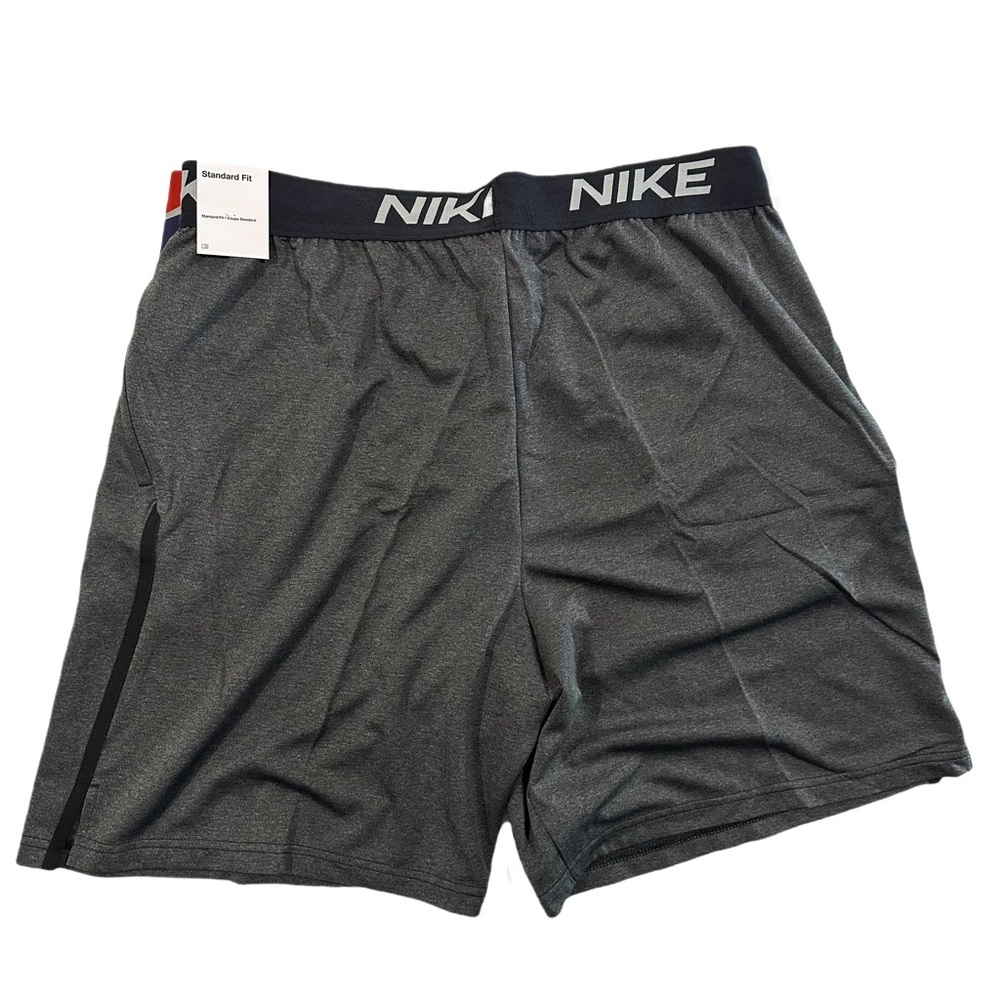 Chicago White Sox Authentic Collection Practice
Men's Nike Dri-FIT MLB Shorts - Picture 3 of 9
